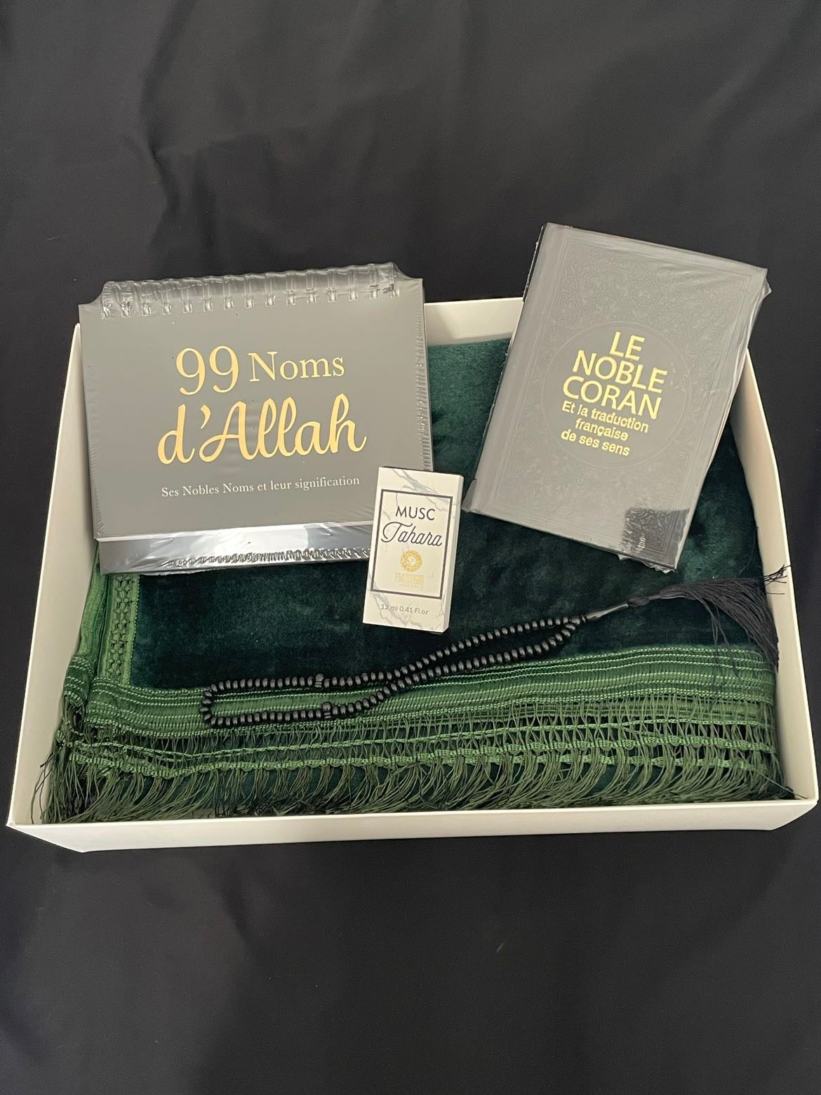 💚 Coffret Islamique Prestige Vert Sapin – Coran, 99 Noms d’Allah, Musc Tahara & Chapelet