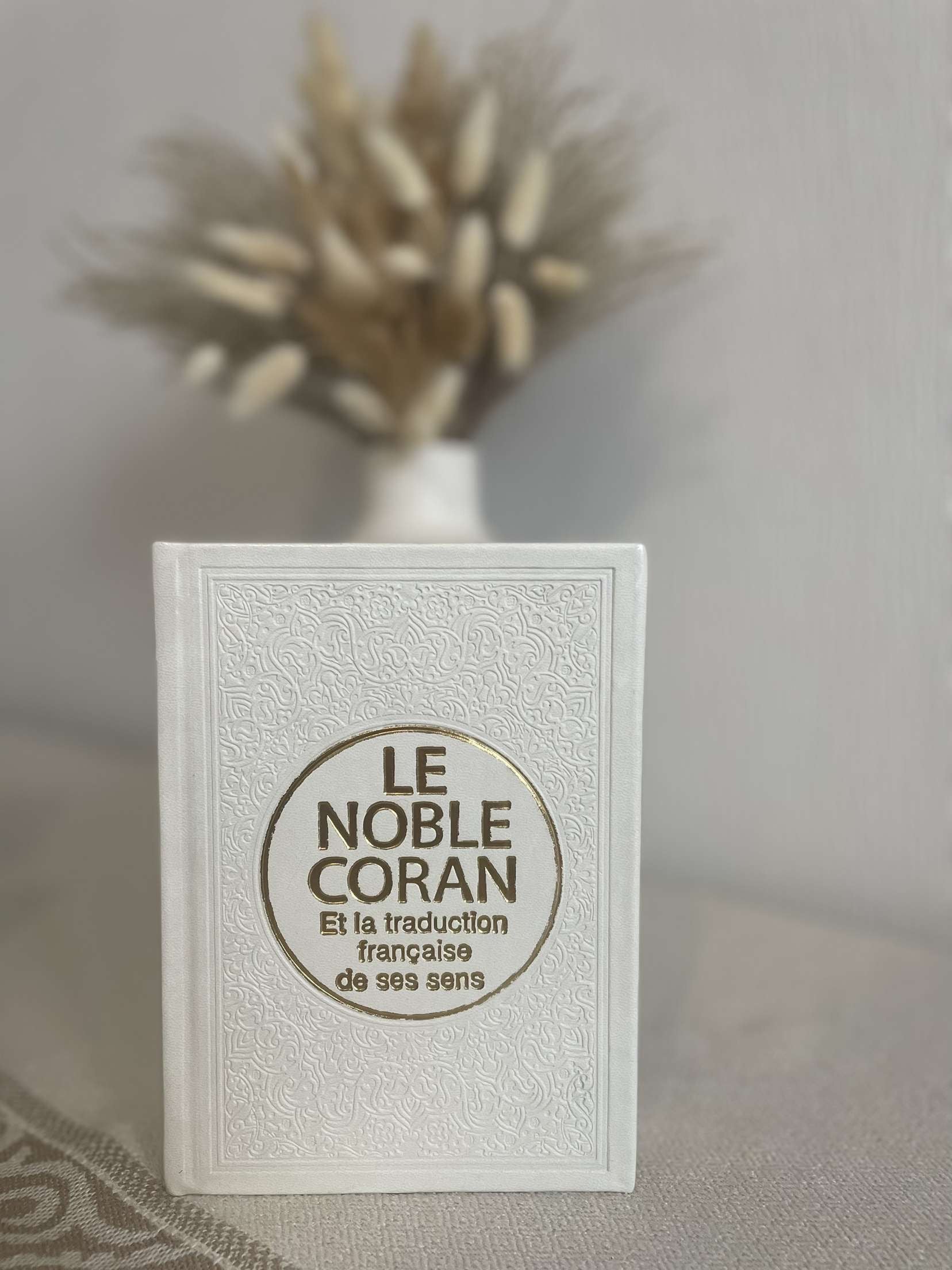 📖 Le Noble Coran – Édition Luxe Blanche & Dorée